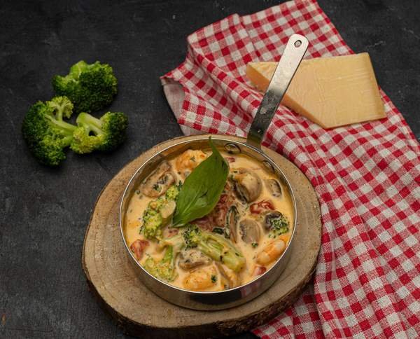 Cassolette De Gambas